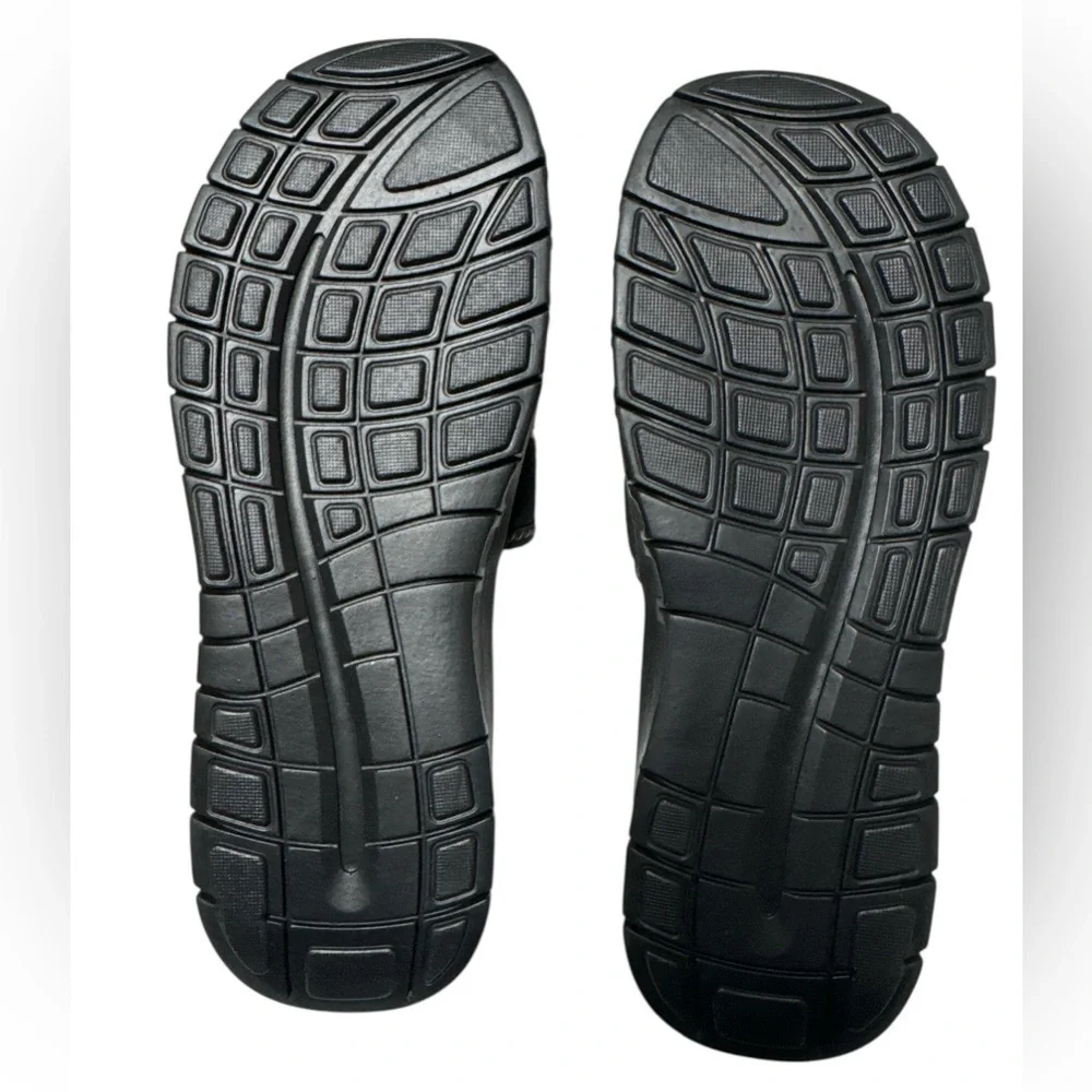 Bass Outdoor Topo Utility Sandal Men’s Size 10 Black